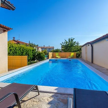 500 Meter Zum Sandstrand Mit Privatpool בית נופש מדולין
